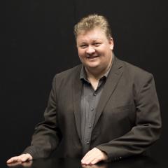 Professor Liam Viney